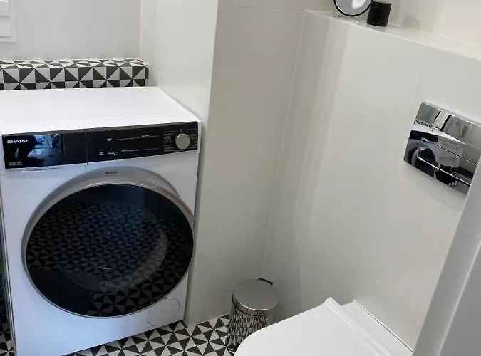 Ruby Apartment- Self Checkin 24h דירה *